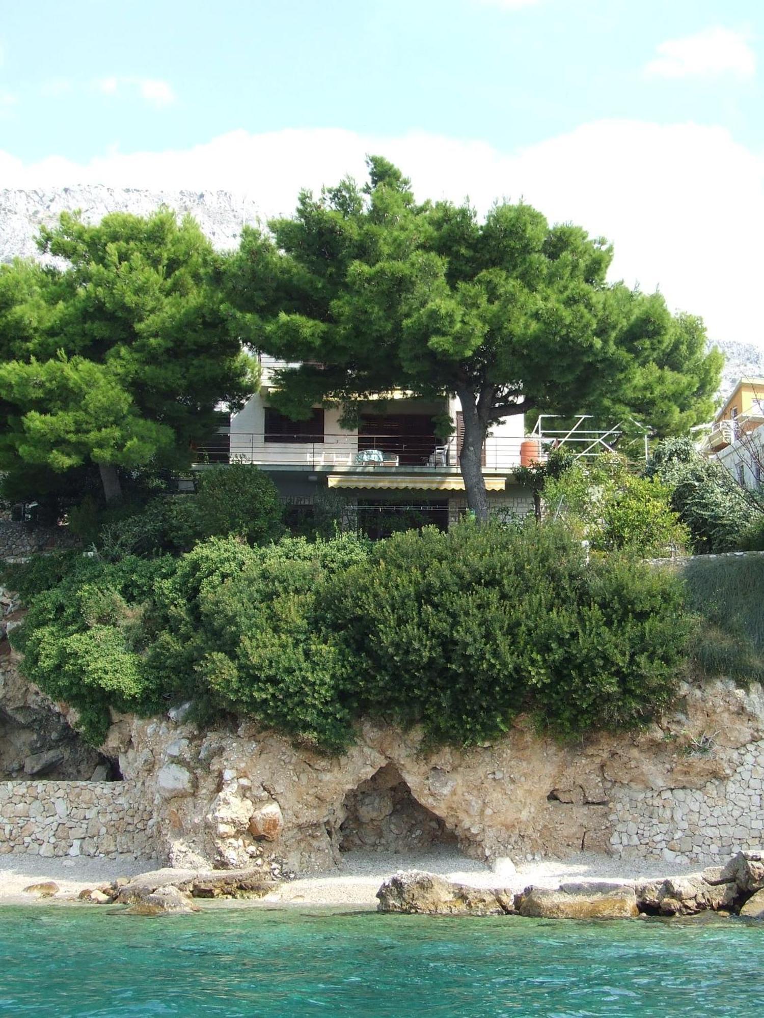 Villa Maristika 奥米什 外观 照片